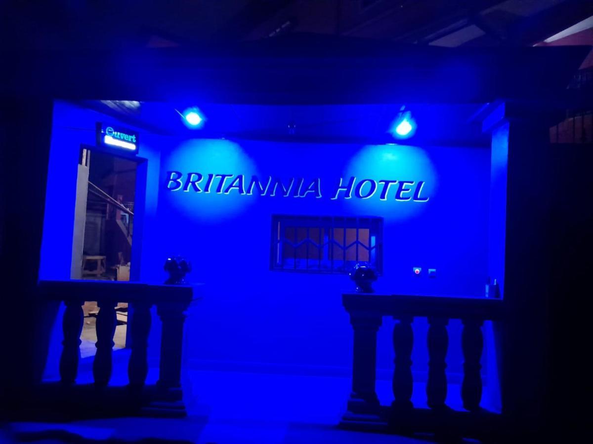 Britannia Hotel Cmr Яунде Екстер'єр фото